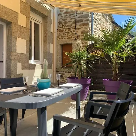 Avec Salle De Bain Partagee Dans Maison De Avec Jardin Apartment