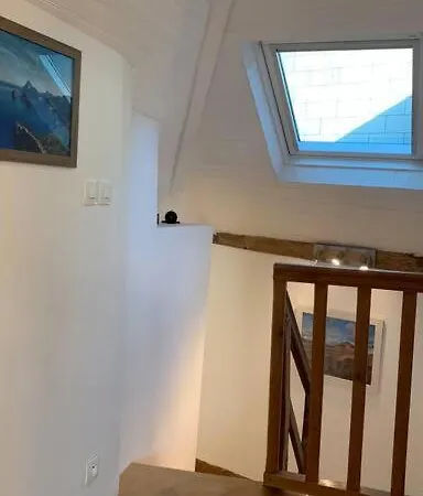 Avec Salle De Bain Partagee Dans Maison De Avec Jardin Apartment *