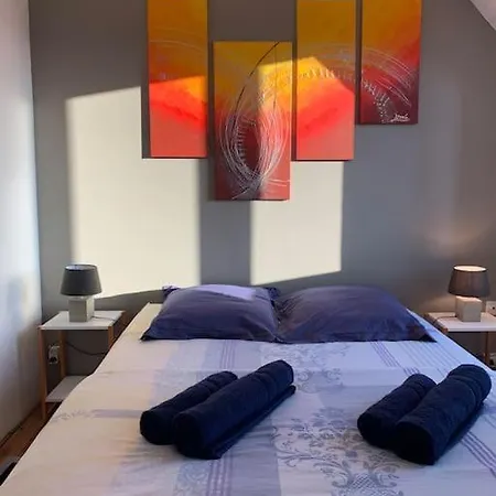 Avec Salle De Bain Partagee Dans Maison De Avec Jardin *