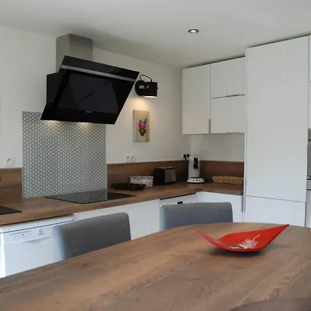 Avec Salle De Bain Partagee Dans Maison De Avec Jardin *