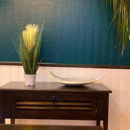 Avec Salle De Bain Partagee Dans Maison De Avec Jardin Mayenne